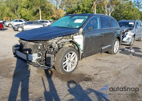2018 Audi Q7 3.0T Premium z USA, uszkodzony, nr VIN WA1VAAF77JD032140
